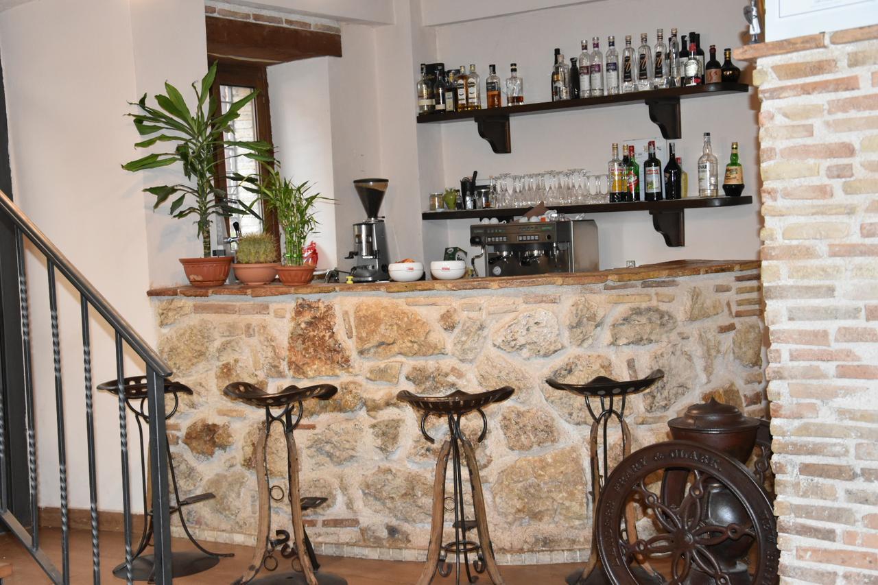 Locanda Corte De Guasconi Avezzano Exterior foto